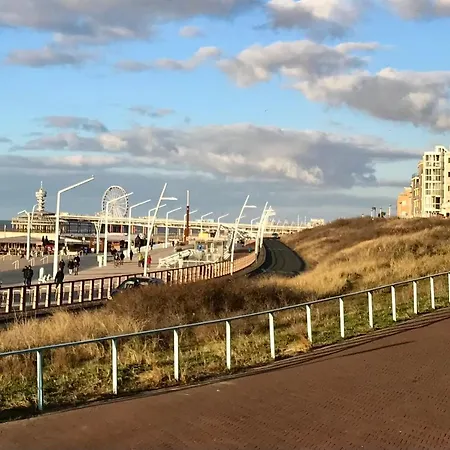 Sea View Scheveningen Apartment